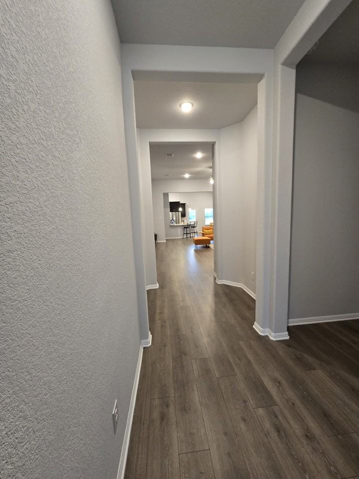 13109 Ditka Dr - Photo 4 of 33