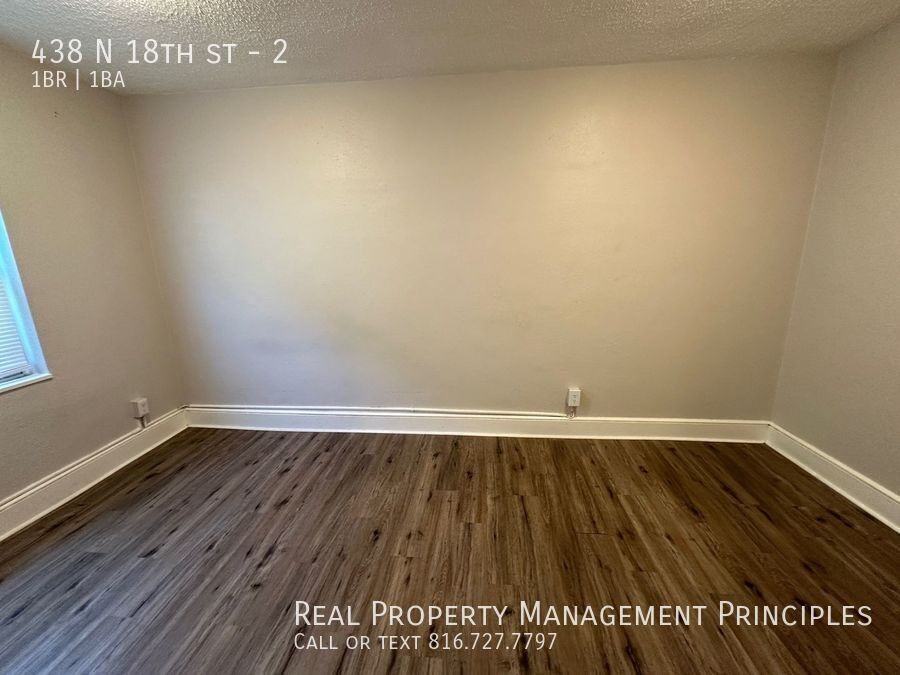 438 N 18th St #2 - Photo 5 of 8