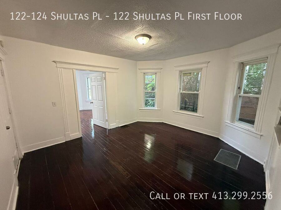 122124 Shultas Pl - Photo 2 of 15