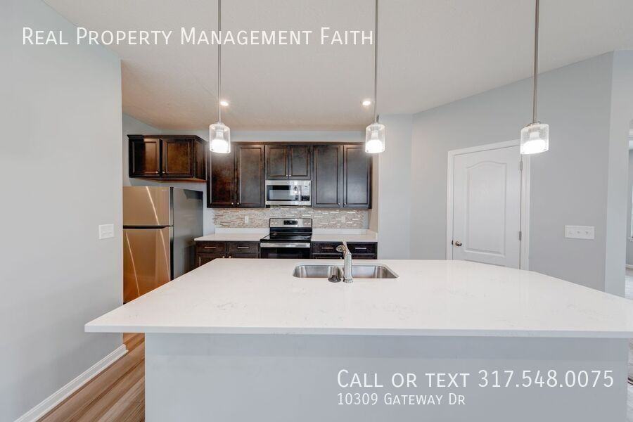 10309 Gateway Dr - Photo 5 of 25