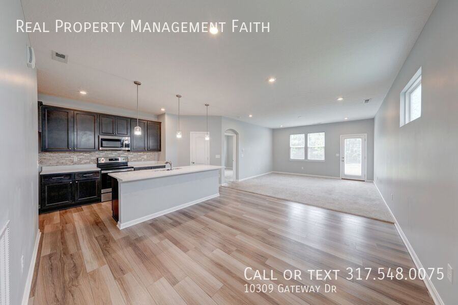 10309 Gateway Dr - Photo 7 of 25