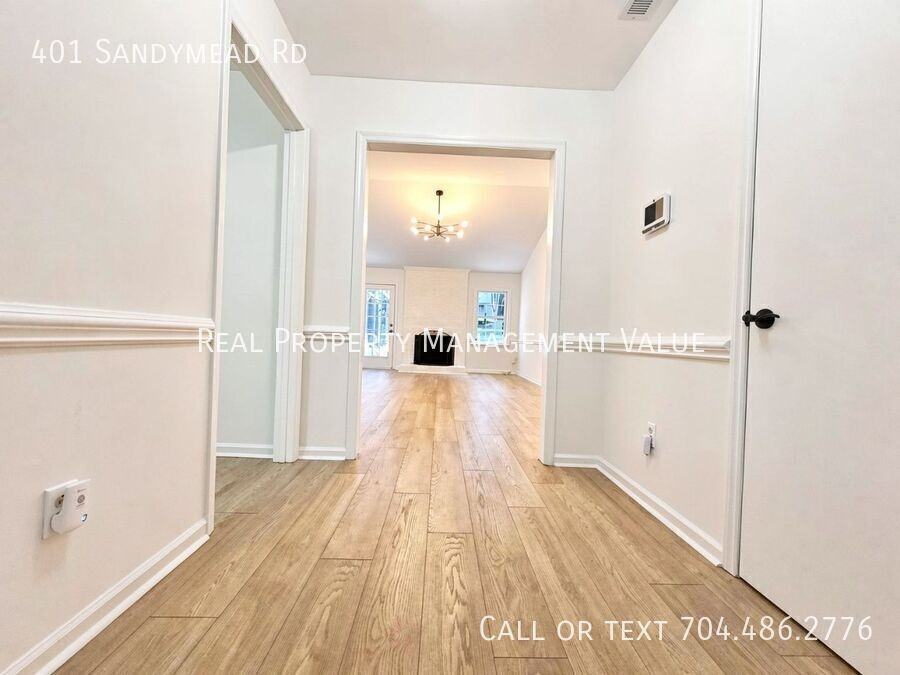 401 Sandymead Rd - Photo 3 of 35