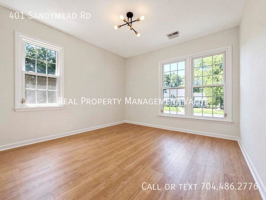 401 Sandymead Rd - Photo 7 of 35
