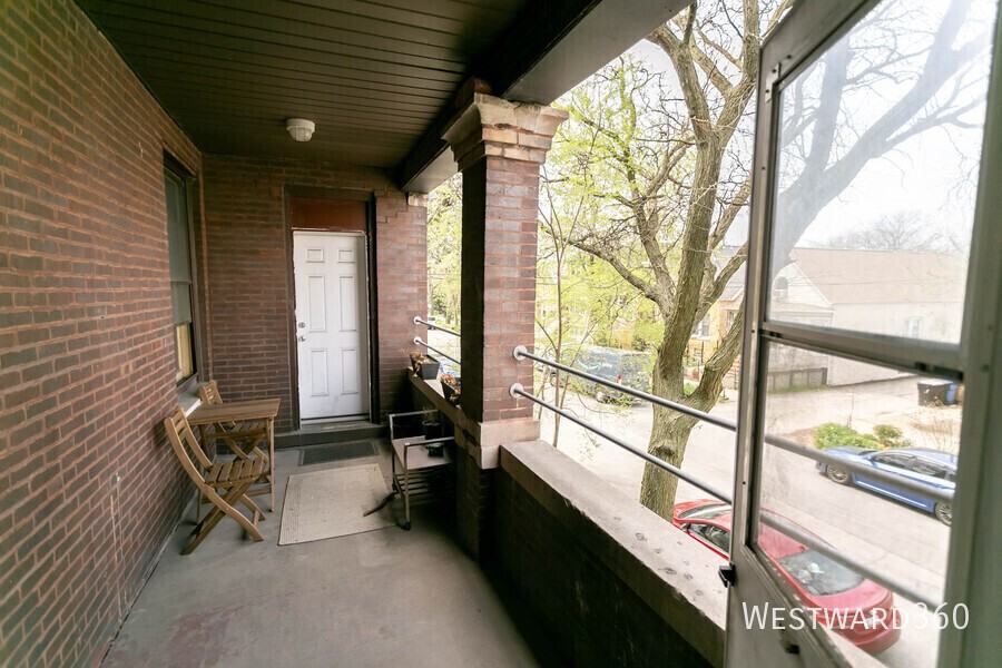2753 N Whipple St #2 - Photo 5 of 15