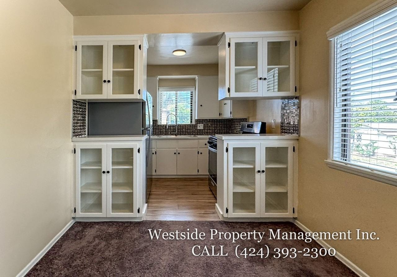 2202 W 84th Pl #2 - Photo 4 of 28