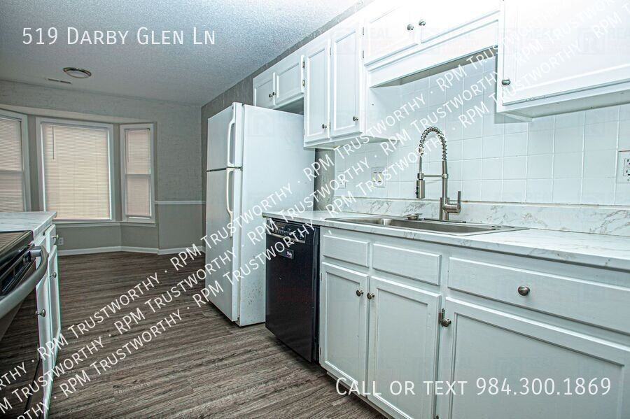 519 Darby Glen Ln - Photo 3 of 28