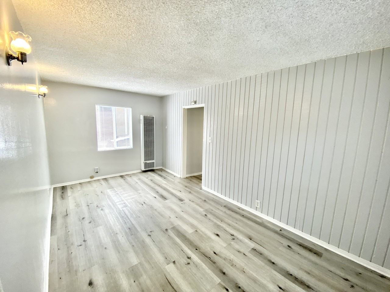 3832 W 118th Pl #A - Photo 4 of 10