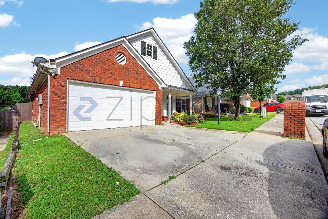2882 Newtons Crest Cir - Photo 4 of 31