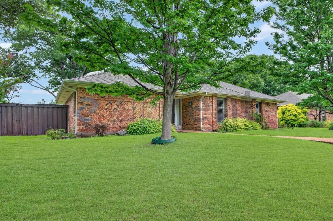 619 Quail Ln - Photo 2 of 30