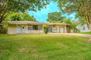 featured image of 5818 Glenhurst Dr