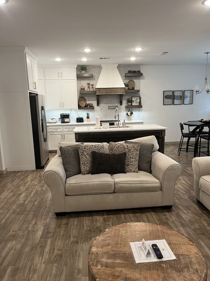 698 N Center St #698 - Photo 3 of 27