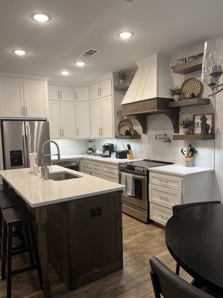 698 N Center St #698 - Photo 5 of 27