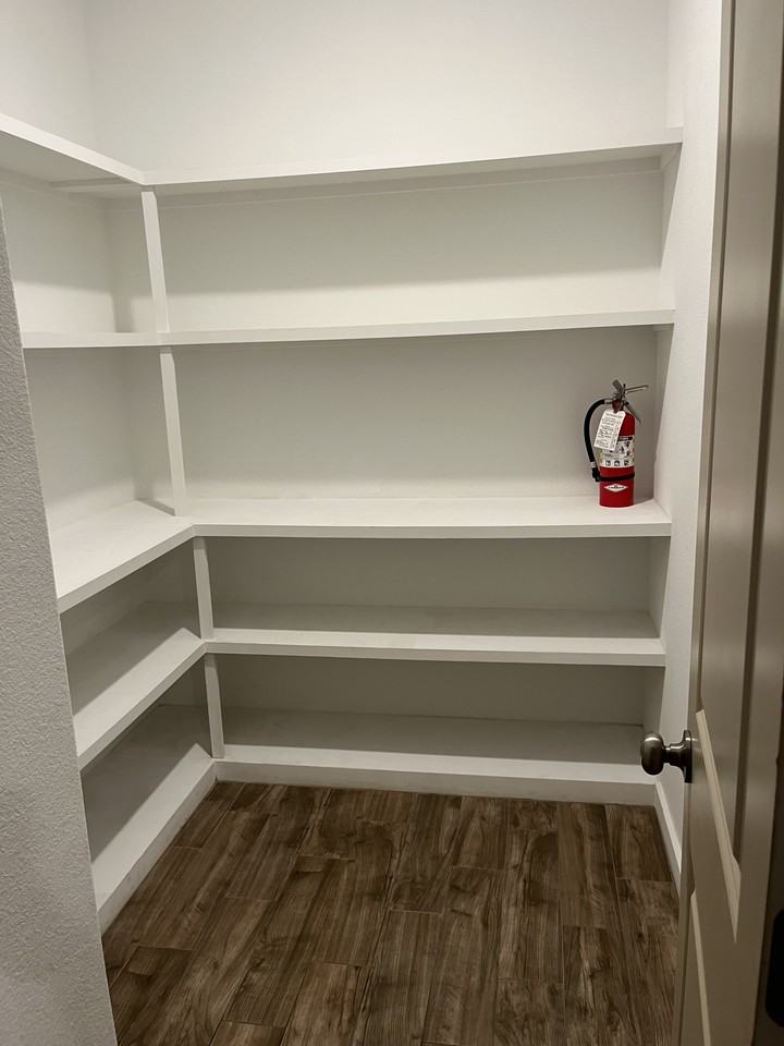 698 N Center St #698 - Photo 7 of 27