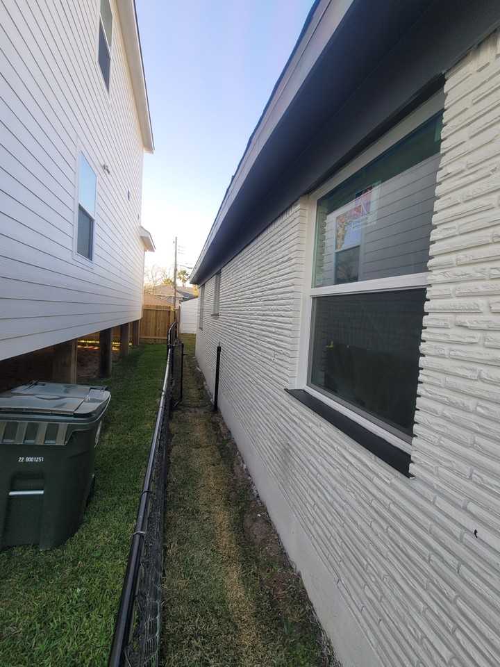 4024 Avenue N 1/2 #NA - Photo 2 of 5
