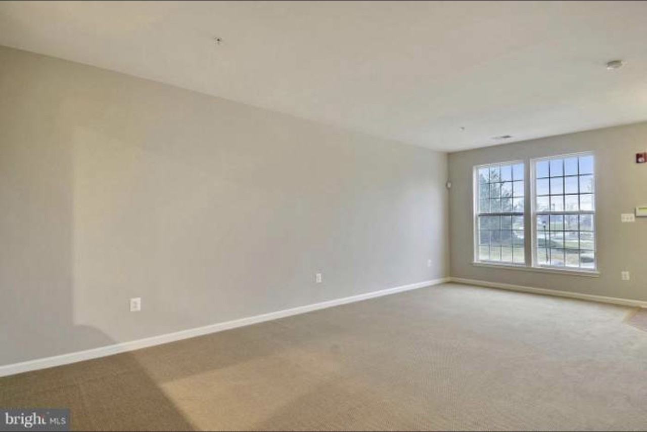 5300 Talladega Ct #H - Photo 5 of 19