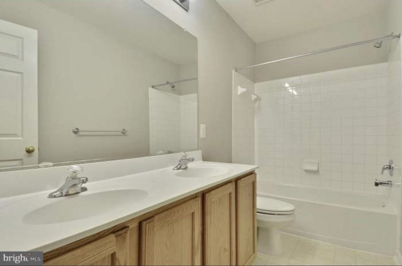 5300 Talladega Ct #H - Photo 6 of 19