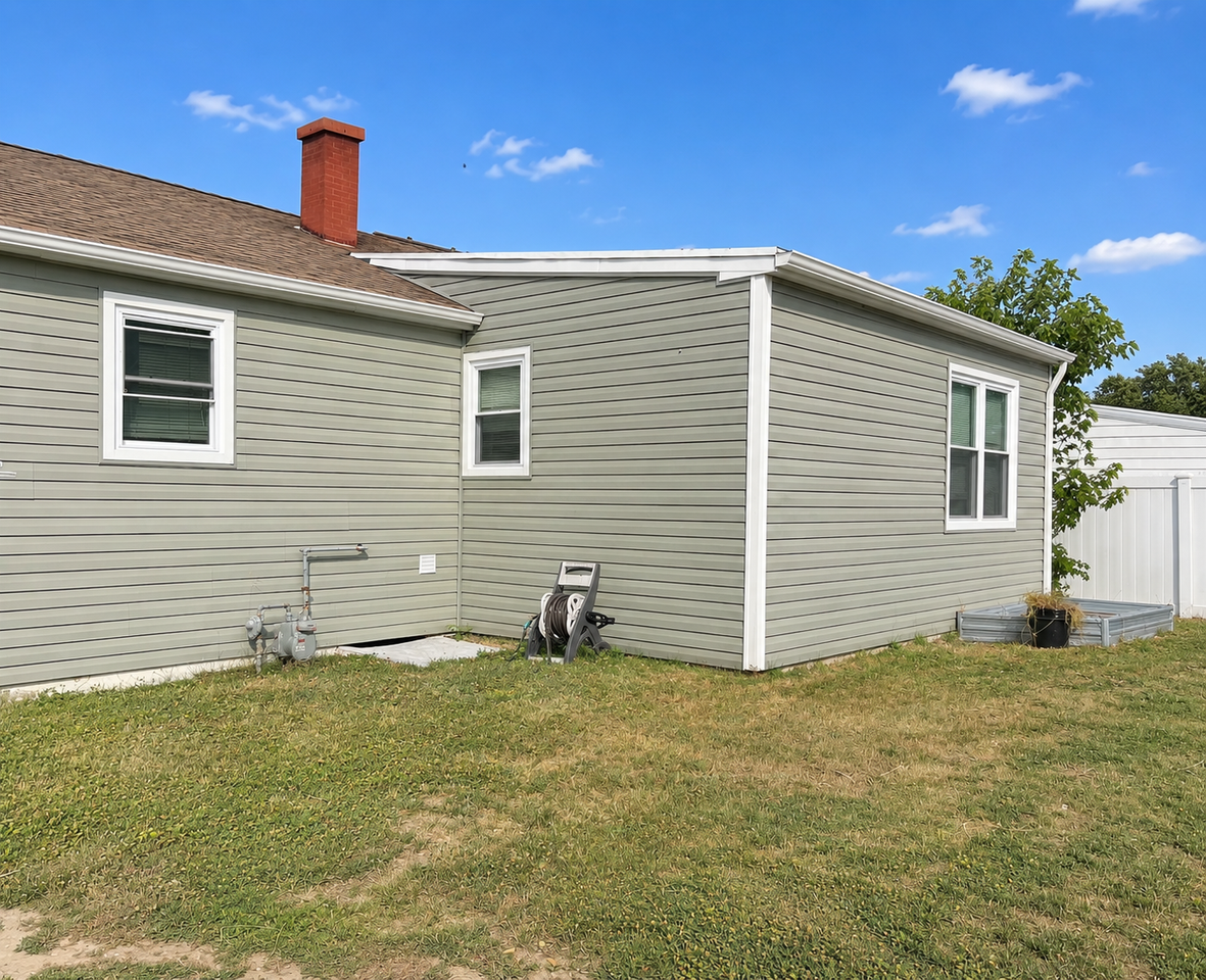 305 Linden Ln #NA - Photo 4 of 17