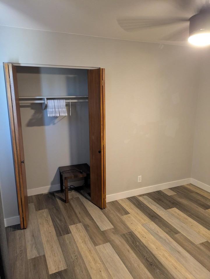 932 W Parkway Blvd #NA - Photo 4 of 15