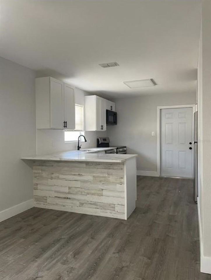 854 Shirley Ann Trl #NA - Photo 3 of 17