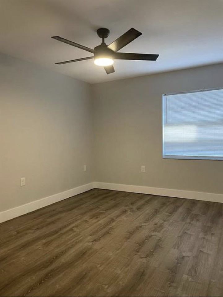 854 Shirley Ann Trl #NA - Photo 6 of 17