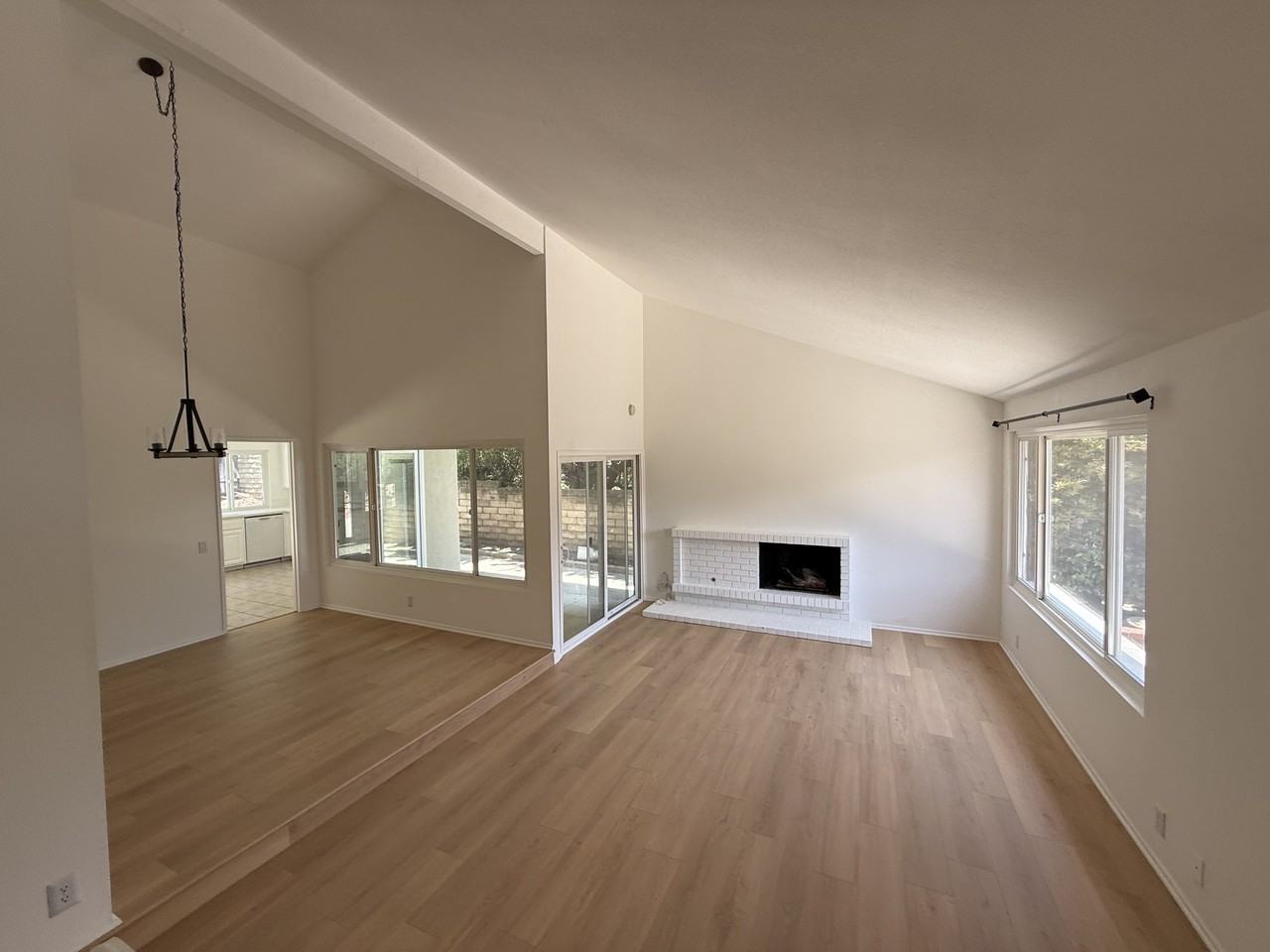 3086 Black Hills Ct #NA - Photo 2 of 6