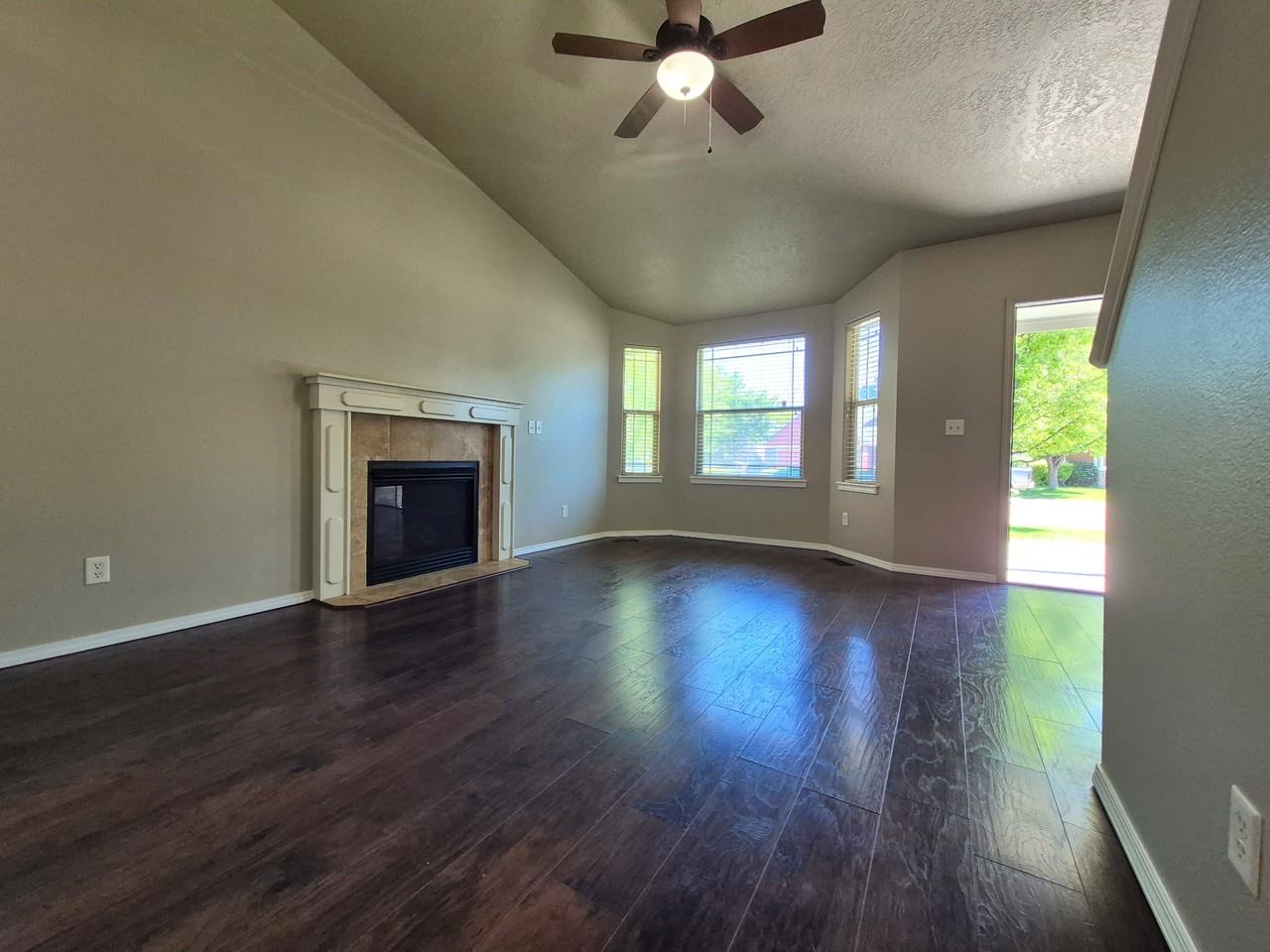 10872 Cocoon St #NA - Photo 5 of 28