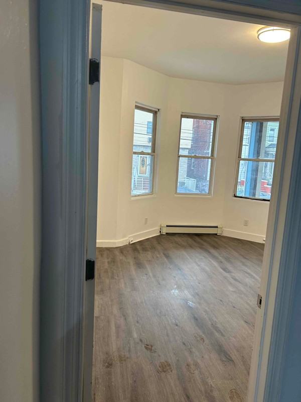 181 Neptune Ave #1