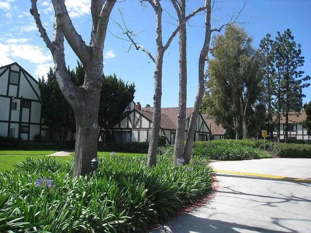 15512 Williams St #L - Photo 2 of 20