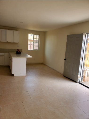 1373 Holly Ave #2 - Photo 4 of 19