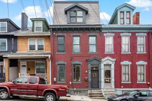 featured image of 254 38th St