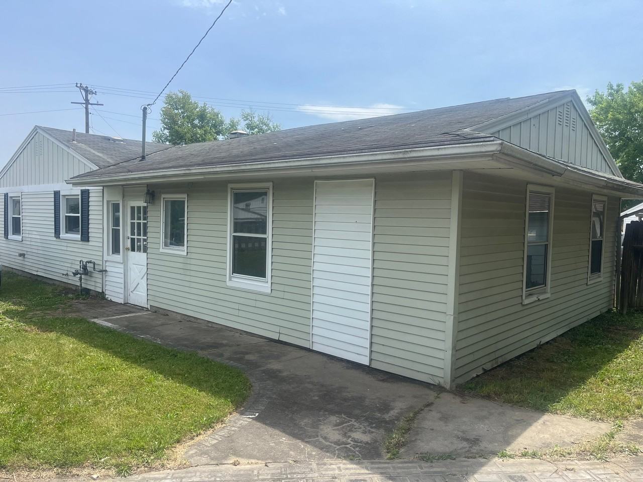 4217 Old Riverside Dr - Photo 2 of 17