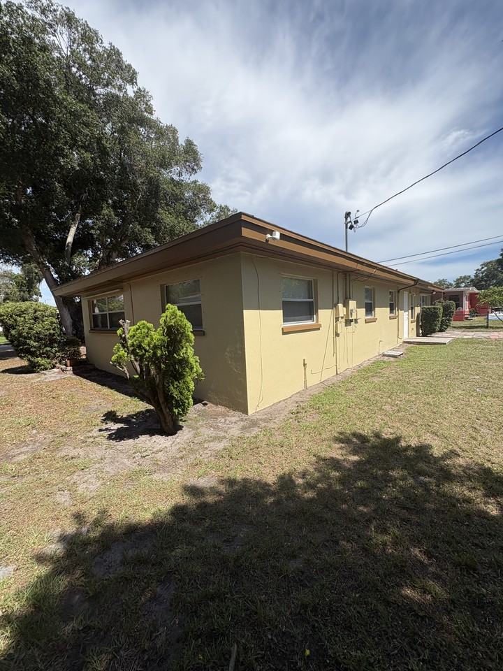 1506 Barbara Ave #NA - Photo 5 of 32