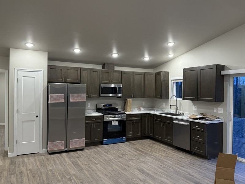 3343 W Middle Ridge Ave #2 - Photo 5 of 12