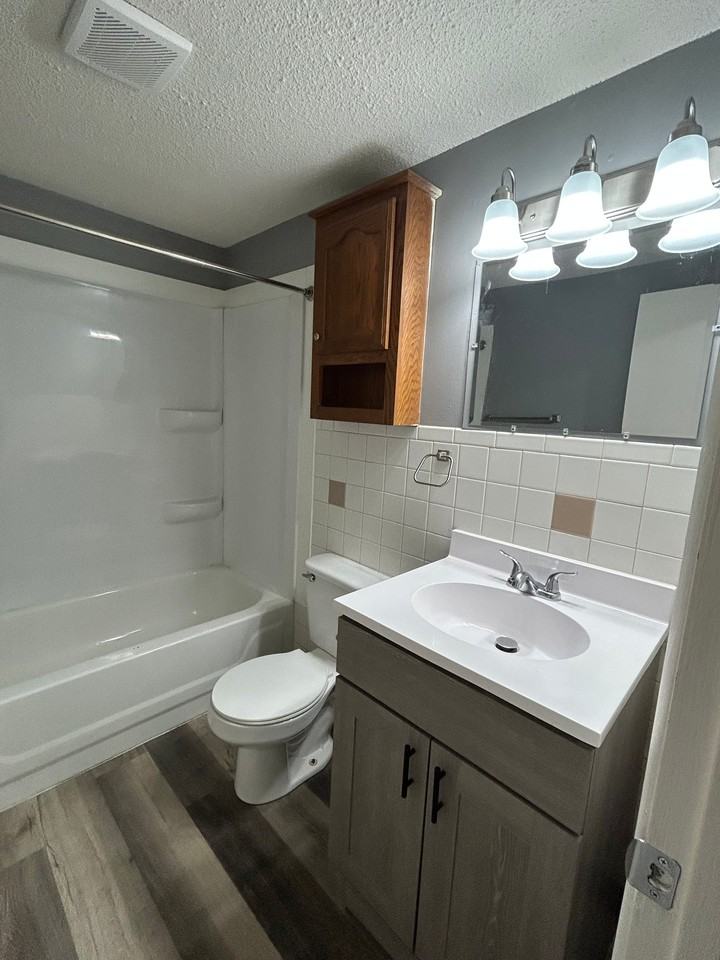 1318 S Jay St #A - Photo 5 of 10