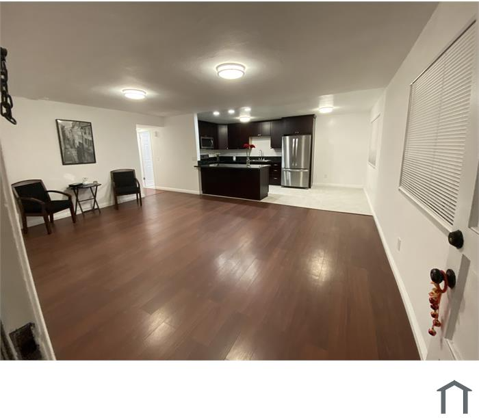 841 40th St #841 - Photo 2 of 10