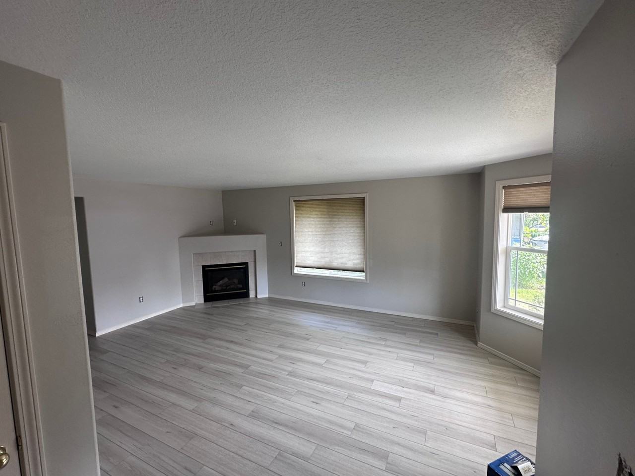 1409 Se 4th Ave - Photo 6 of 17