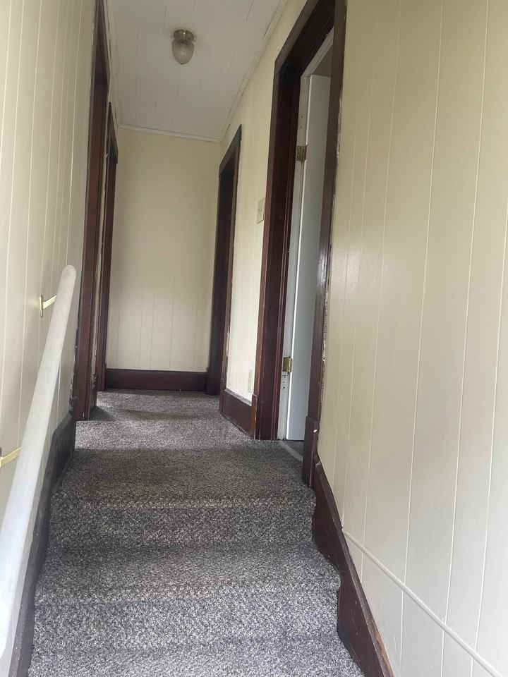 1515 Stewart Ave - Photo 5 of 10