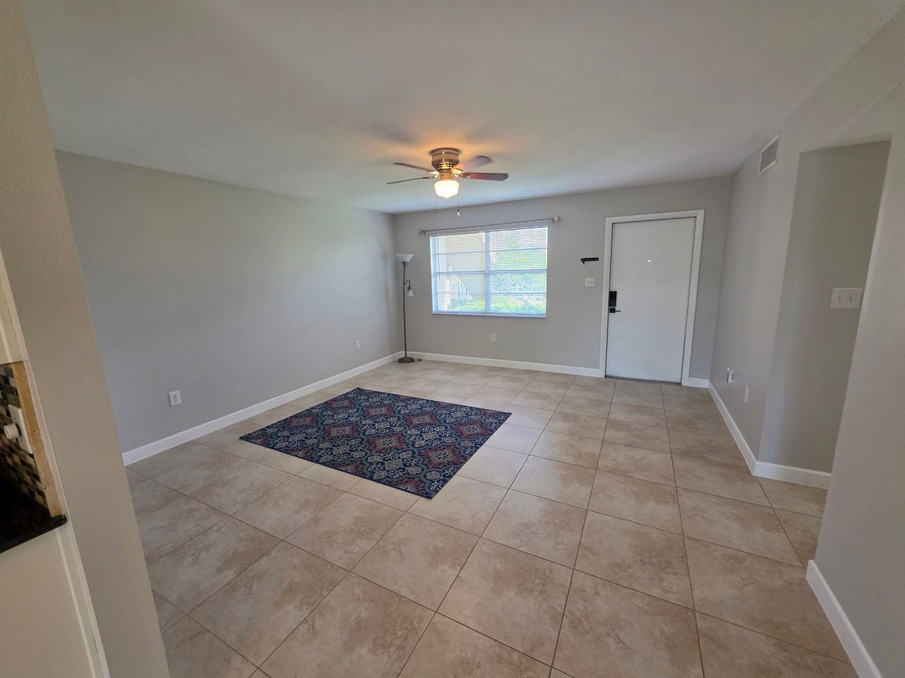 665 Palm View Dr #B1 - Photo 2 of 19
