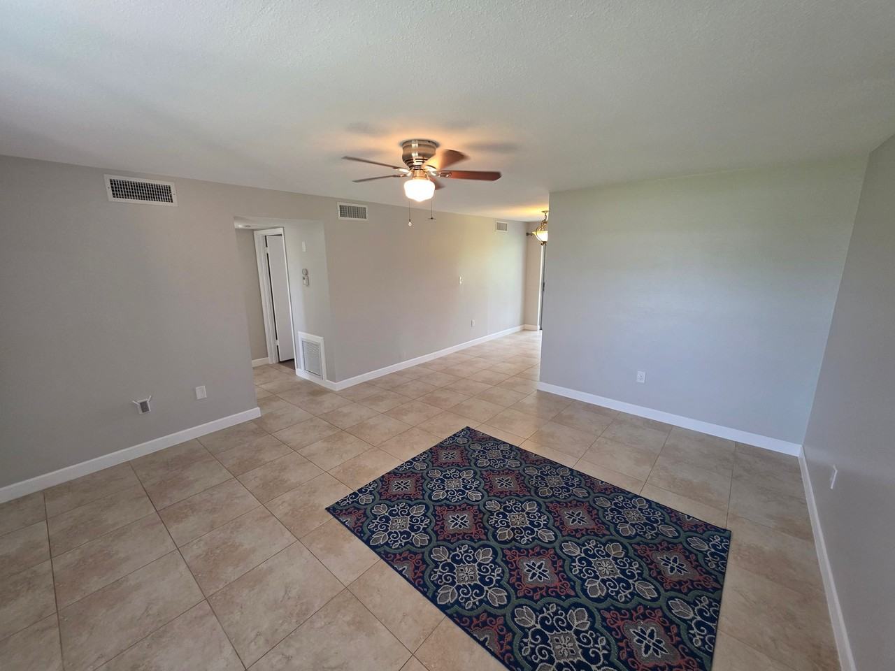 665 Palm View Dr #B1 - Photo 3 of 19