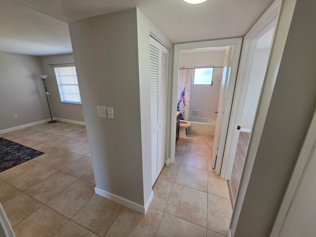 665 Palm View Dr #B1 - Photo 4 of 19