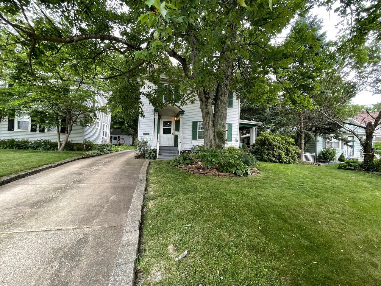 2648 3rd St - Photo 2 of 16