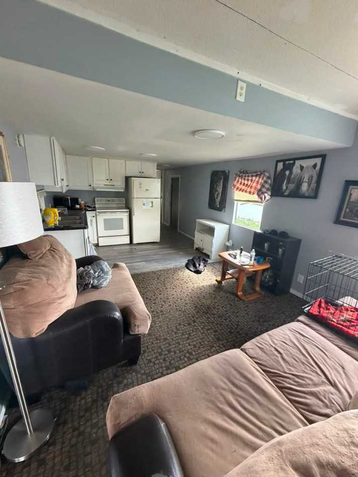 195 Jonna St - Photo 5 of 12