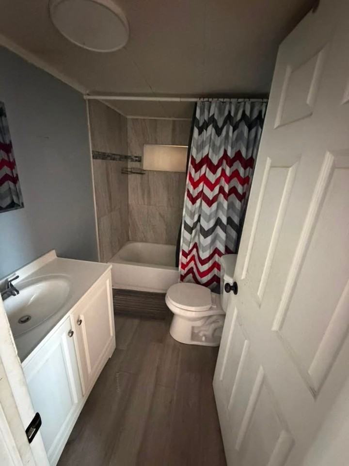 195 Jonna St - Photo 7 of 12