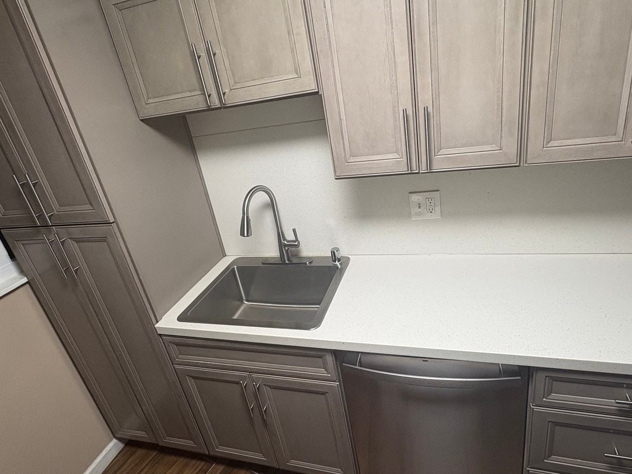 961 Yerba Buena Ave #11 - Photo 3 of 10
