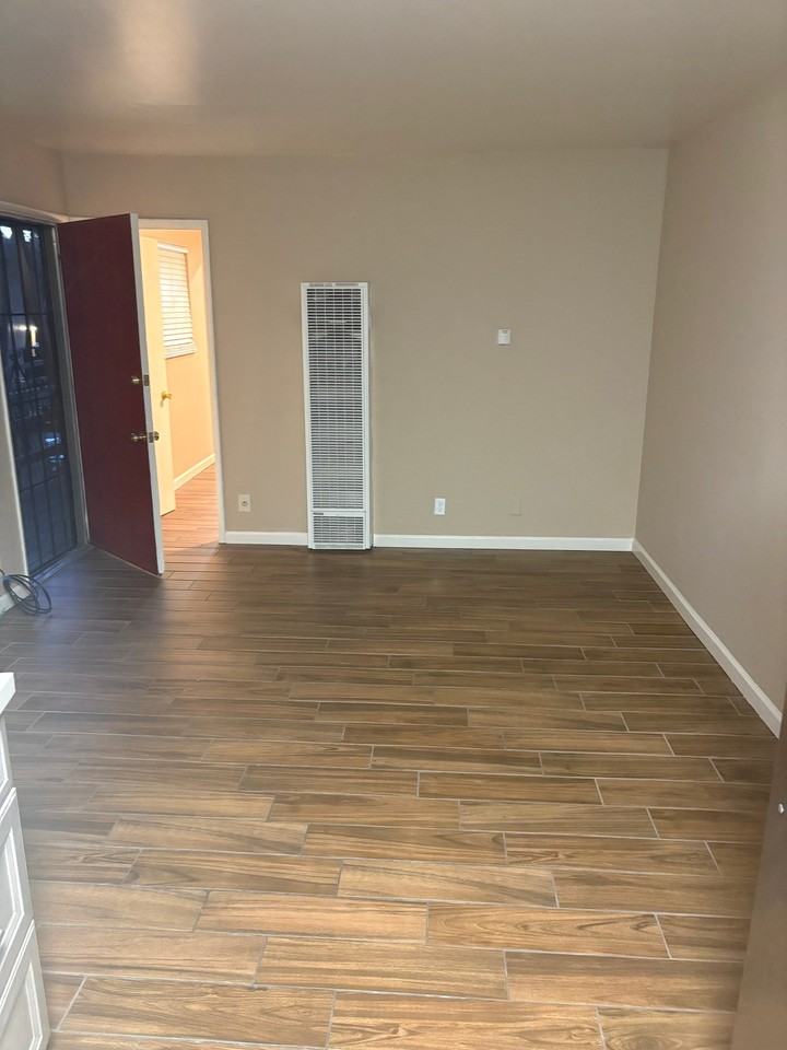 961 Yerba Buena Ave #11 - Photo 5 of 10