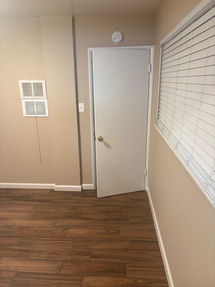 961 Yerba Buena Ave #11 - Photo 7 of 10