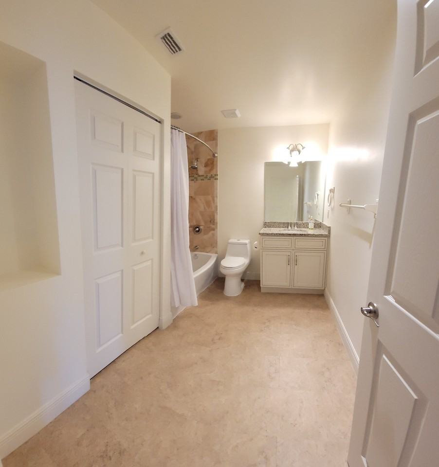 827 Hemlock St - Photo 6 of 16