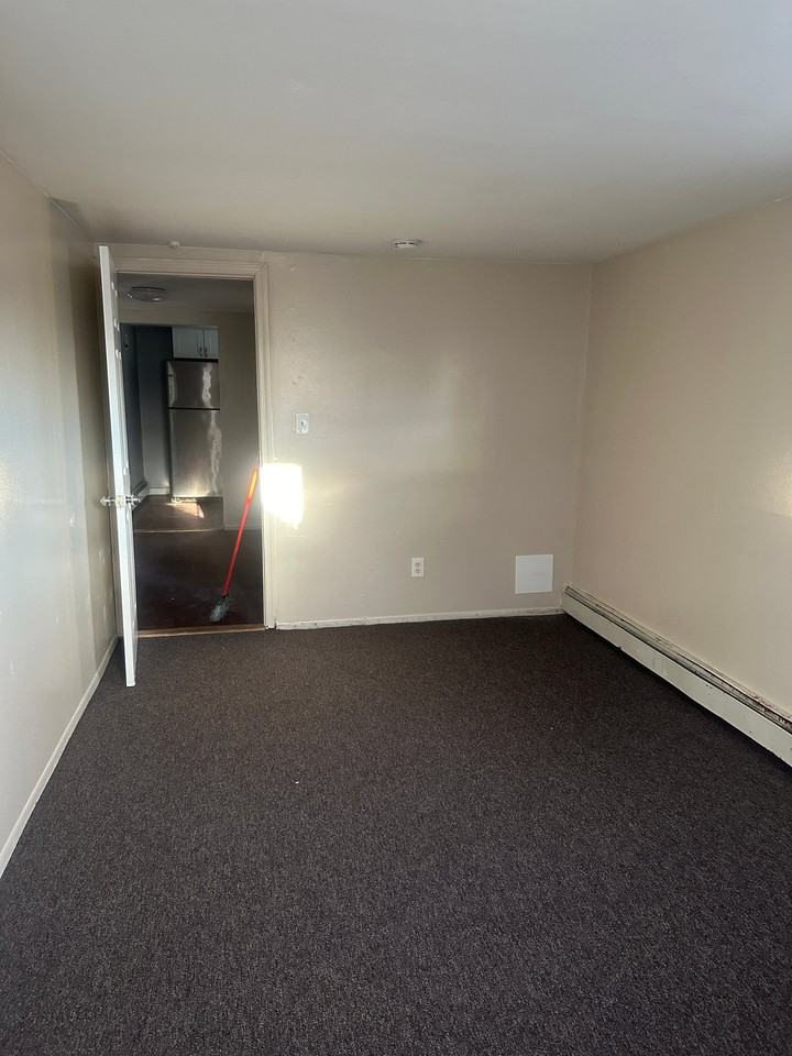 15 Essen Dr - Photo 5 of 13