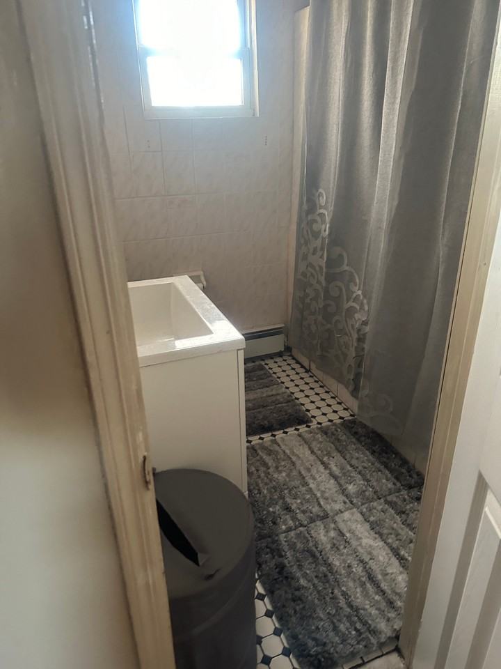 15 Essen Dr - Photo 4 of 23
