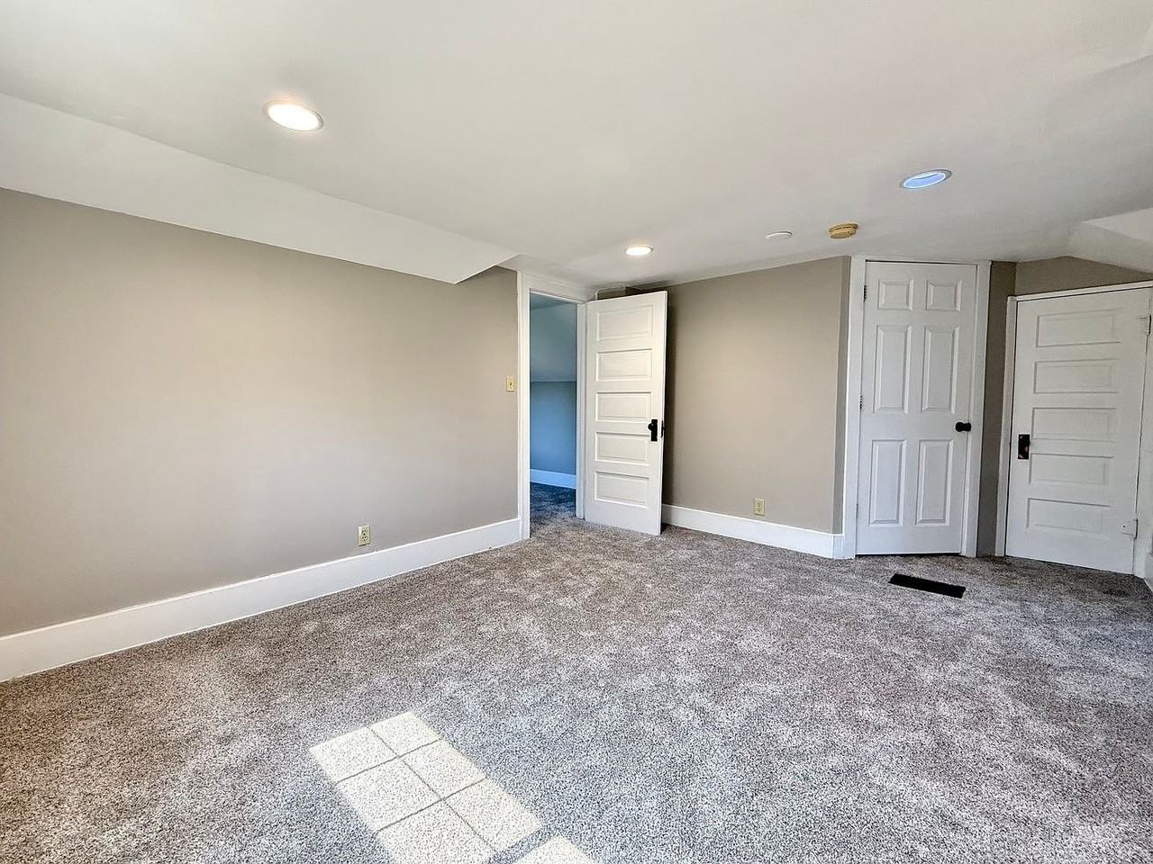 3445 3rd Ave - Photo 5 of 14